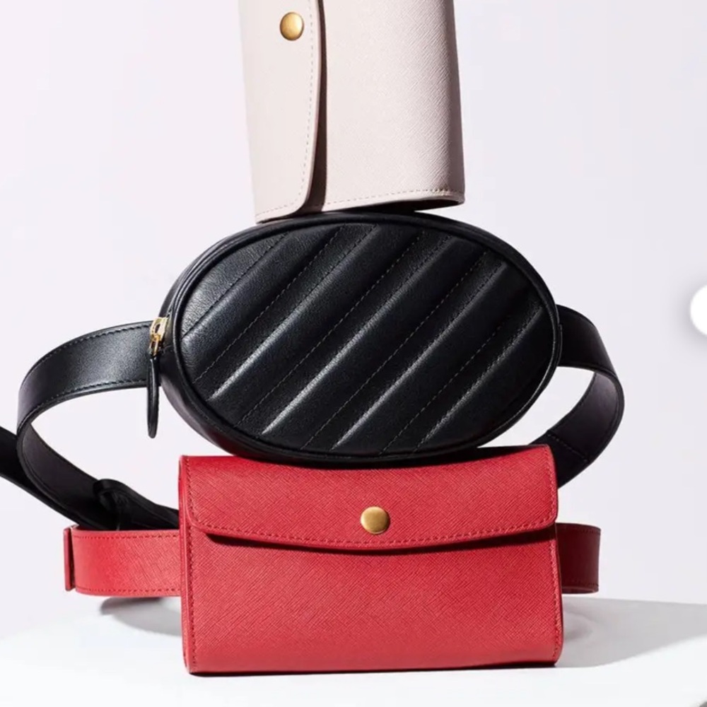 Aritzia Auxiliary Black Quilted Belt Bag